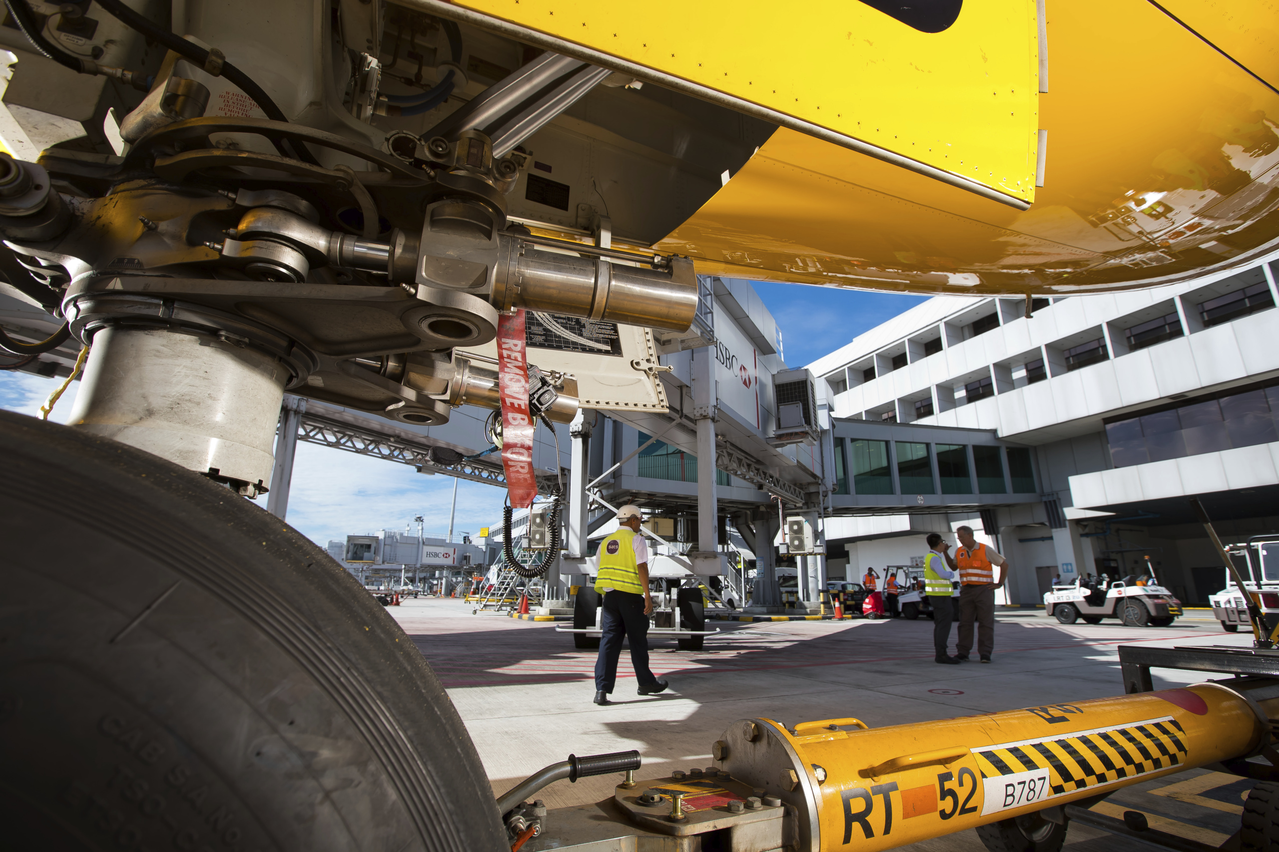 Ground Servicing with Tech Ramp SATS